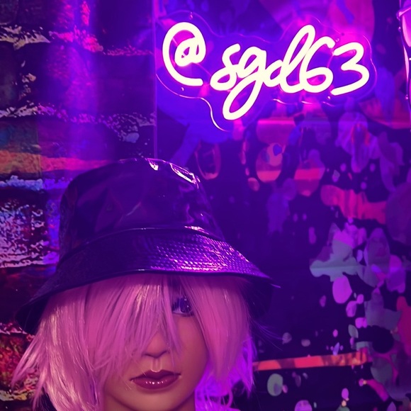 New Wet look Black Bucket Hat - Picture 2 of 9